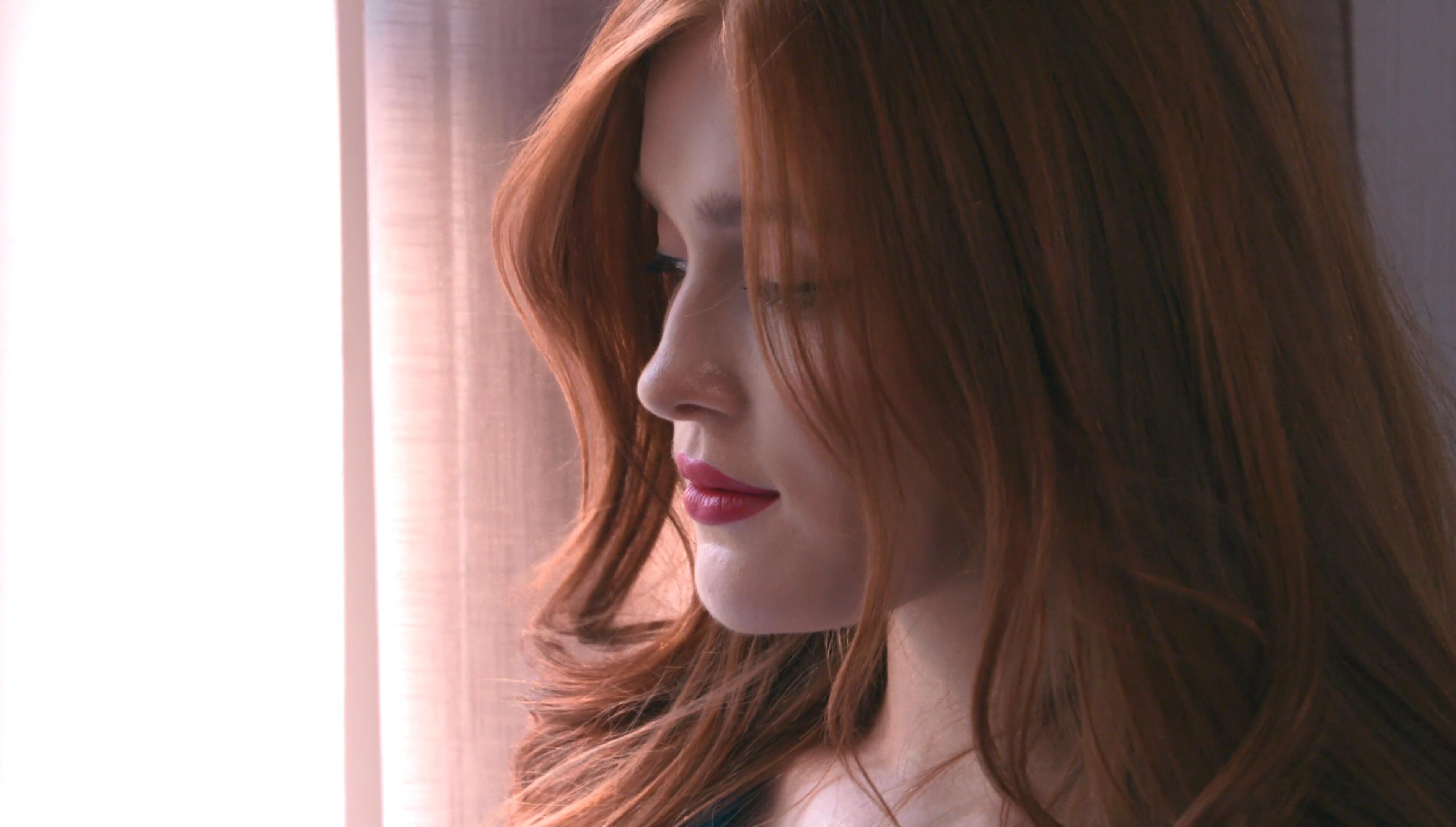 女同治疗大尺度摄影视频，4K高清，诚意满满，时长19分38秒，1V1私密场景