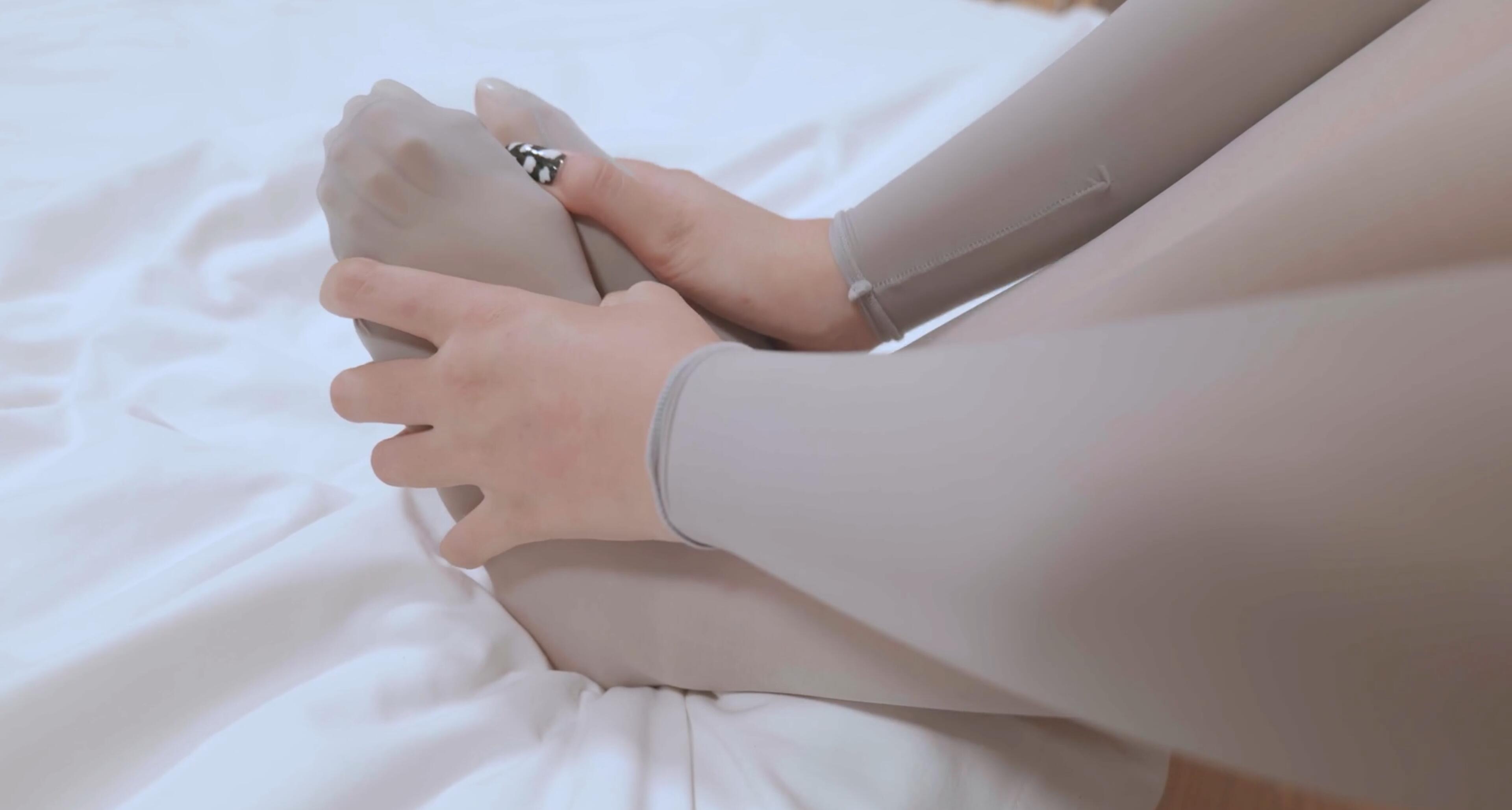 ligui丽柜 | 星雨 | 作茧自缚