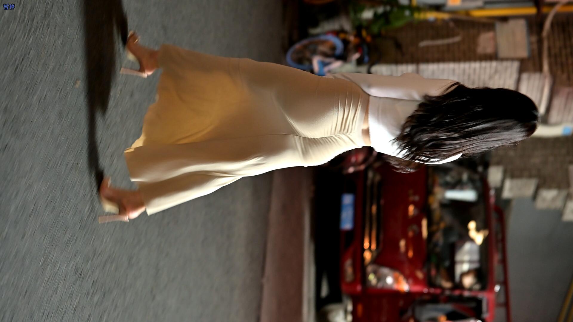 【4K摸拍】翘臀美女 豪乳前凸后翘