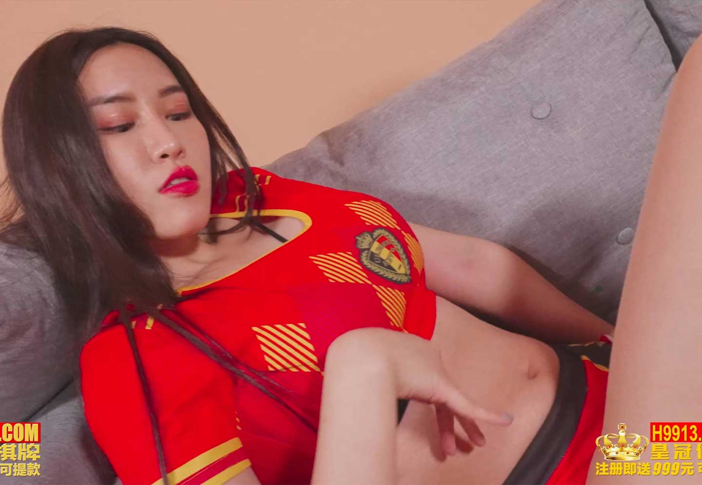 世足狂热丝足狂潮 | 顶级爆乳尤物气质御姐-4