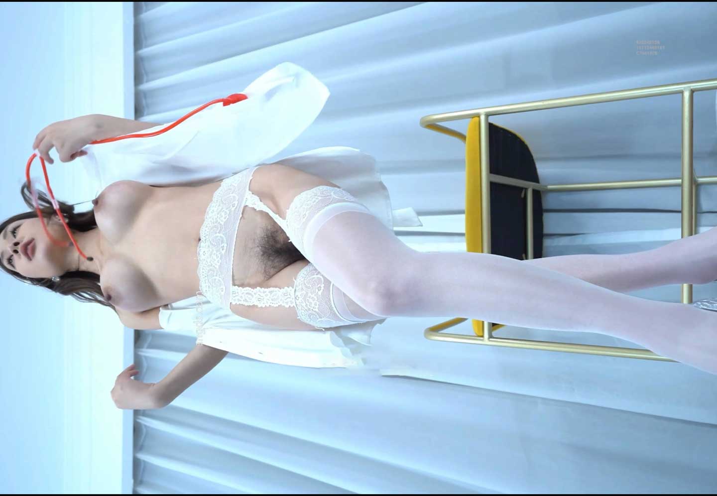 顶级大尺度护士职业装优雅脱衣舞